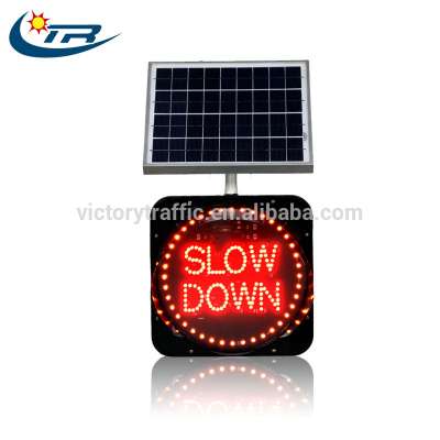 Yellow Solar LED Traffic Light Blinker  for slow down warning